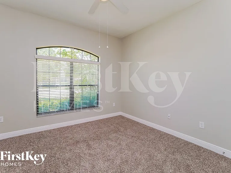 12414 Drakefield Dr — Photo 9