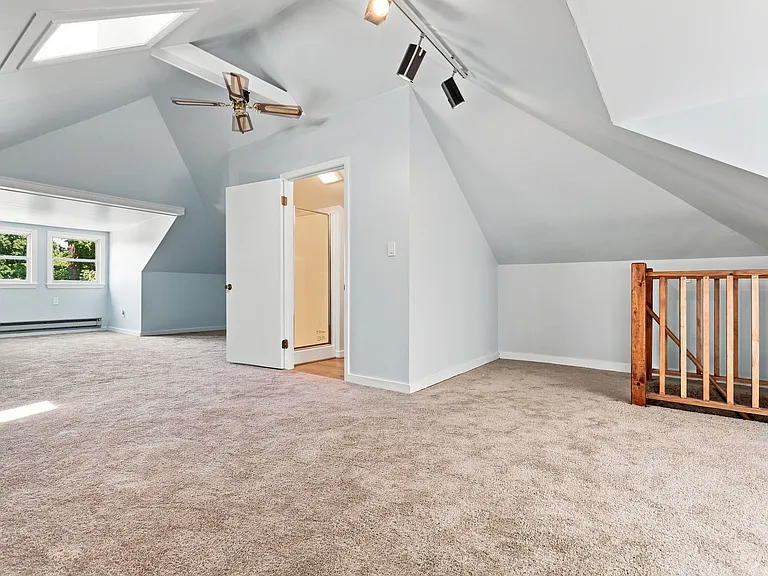 23-25 Suncrest Rd #2 — Photo 15