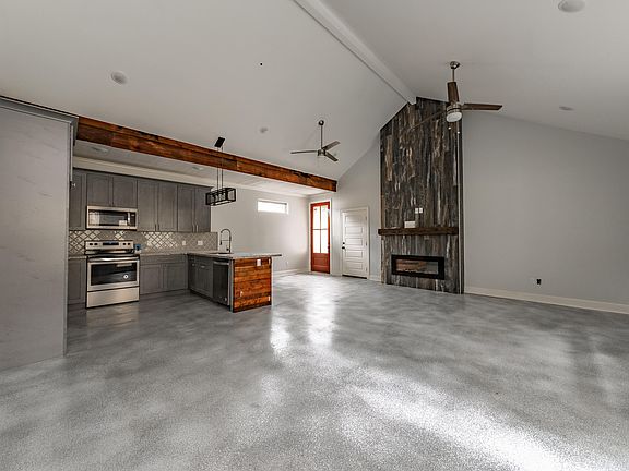 4th image of 114 Darteze Dr