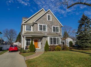 32 E Park Rd, Havertown, PA 19083