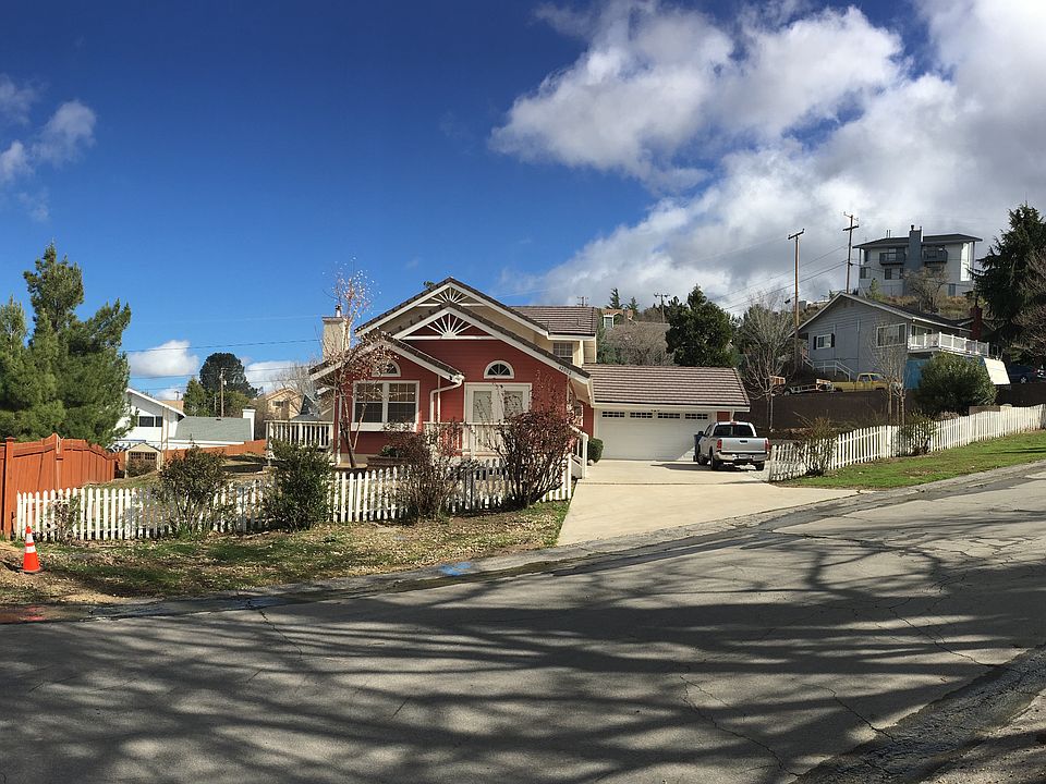 1st image of 42902 Coolcrest Dr