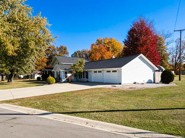 201 S Smith St, Hartford City, IN 47348