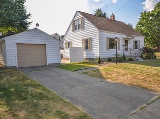 118 E Linwood Ave, Akron, OH 44301