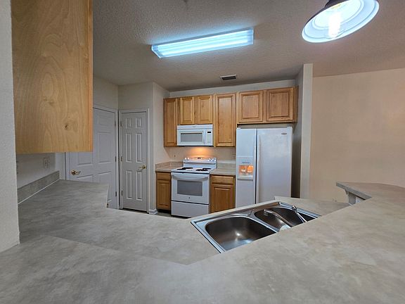 4th image of 785 Oakleaf Plantation Pkwy #1824