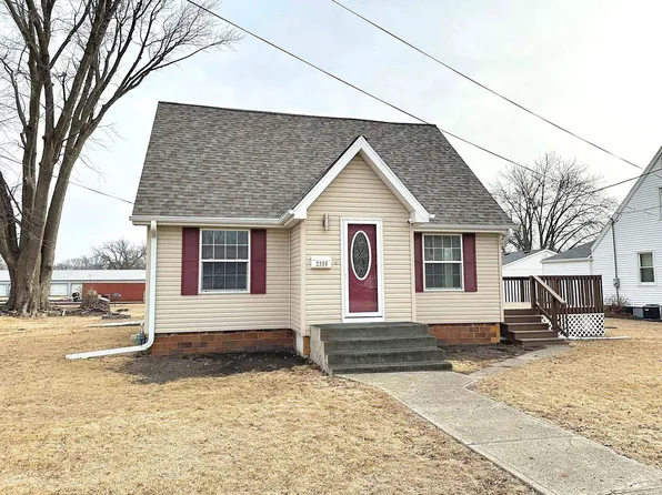 2306 12th St, Emmetsburg, IA 50536