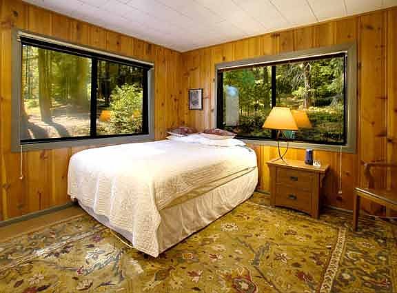 4th image of 665 Sugar Pine Rd