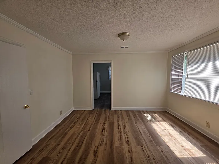 3015 English Ave — Photo 5
