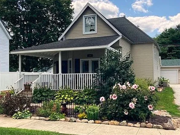 306 N Clinton St, Boswell, IN 47921