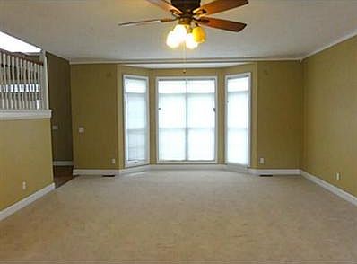 5th image of 955 Foxtail Cir