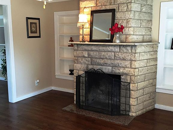 2nd image of 1104 Avenue F