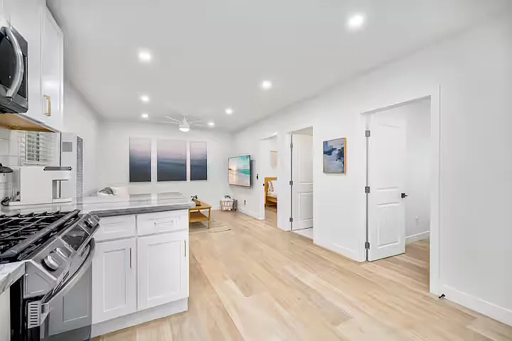 130 Anderson St #B — Photo 12