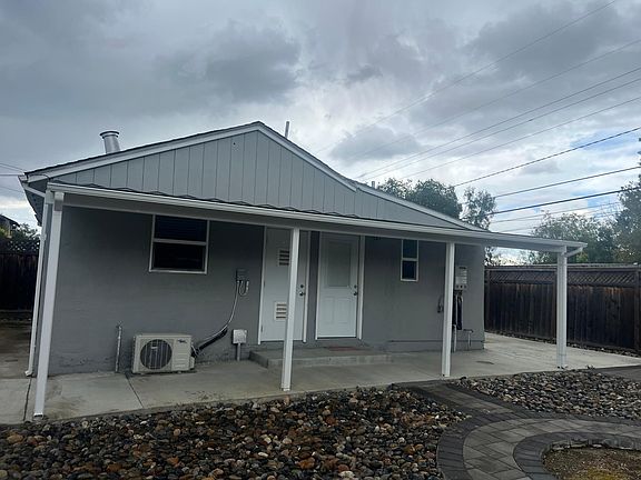 5th image of 15335 Charmeran Ave #B