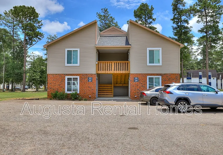 37 Conifer Ct — Photo 1
