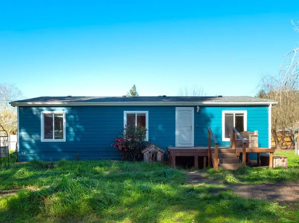 238 Ball Ln, Riddle, OR 97469