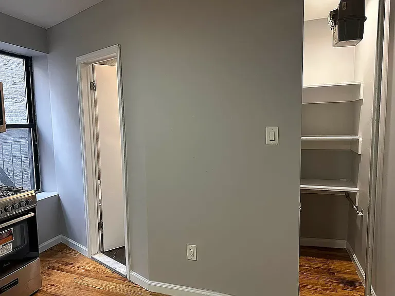 238 E 116th St #21 — Photo 3