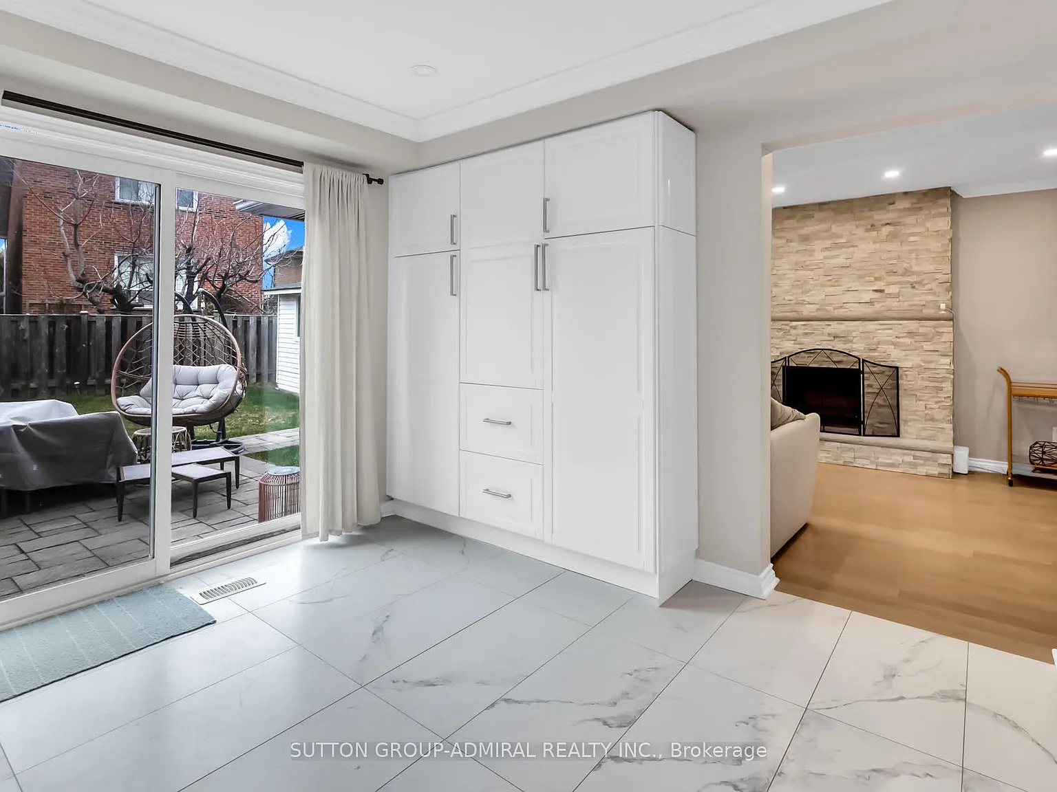 4 bed, $4,500 — Photo 2