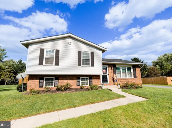 216 Grand Dr, Taneytown, MD 21787