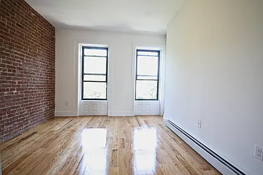 Rented by Makover Group Inc