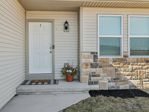 2nd image of 1680 Cornerstone Cir