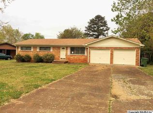 1509 Club View Dr NW, Huntsville, AL 35816