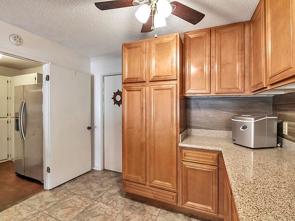 5th image of 26250 S Jardin Dr