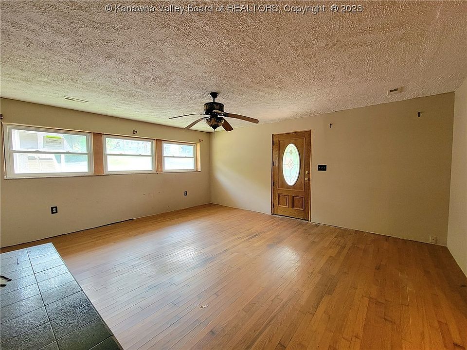 340 3rd St, Madison, WV 25130 Zillow