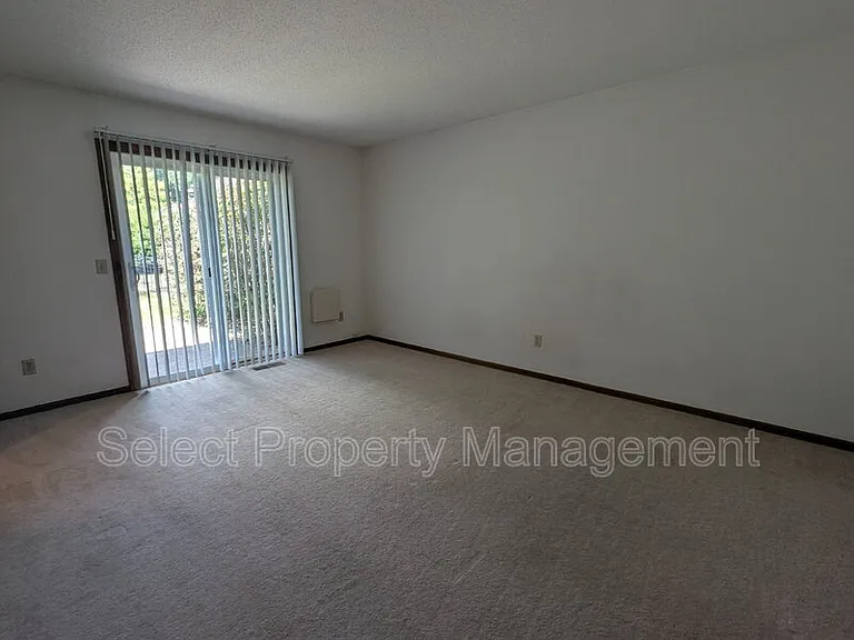 10915 Pine Mills Rd — Photo 14