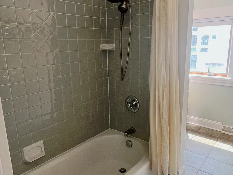 28 Tryon Farm Ln — Photo 14