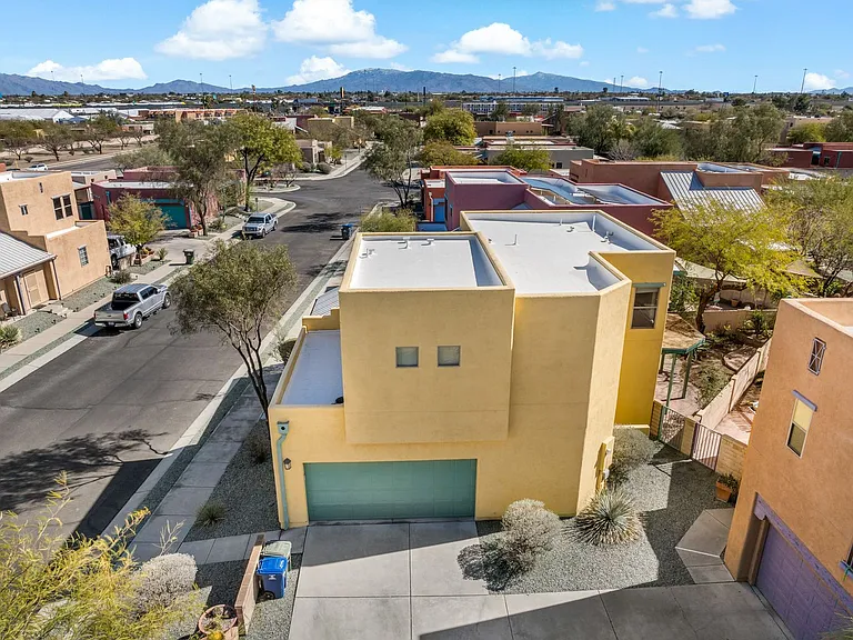 953 W Calle Carasol — Photo 42