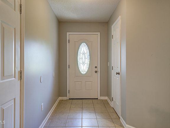 5th image of 4108 Bradford Ln