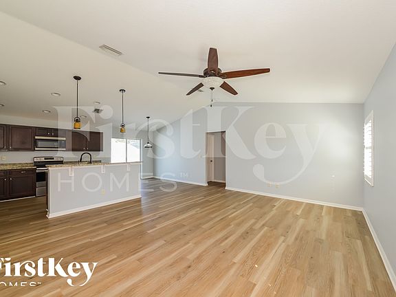 5th image of 92 Stanford Rd