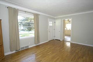 4th image of 1022 Vassar Dr