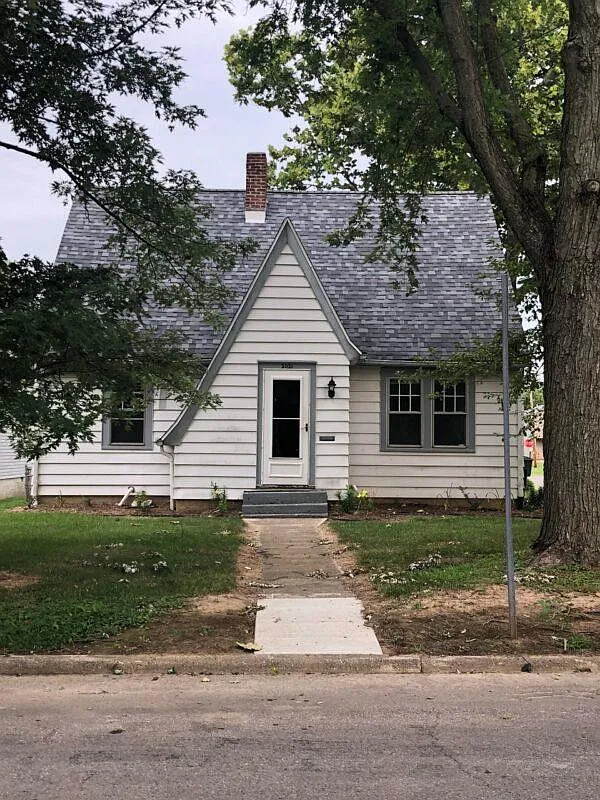 4 bed, 2045 sqft, $1,600 — Photo 1
