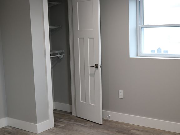 4th image of 117 S Church St #2