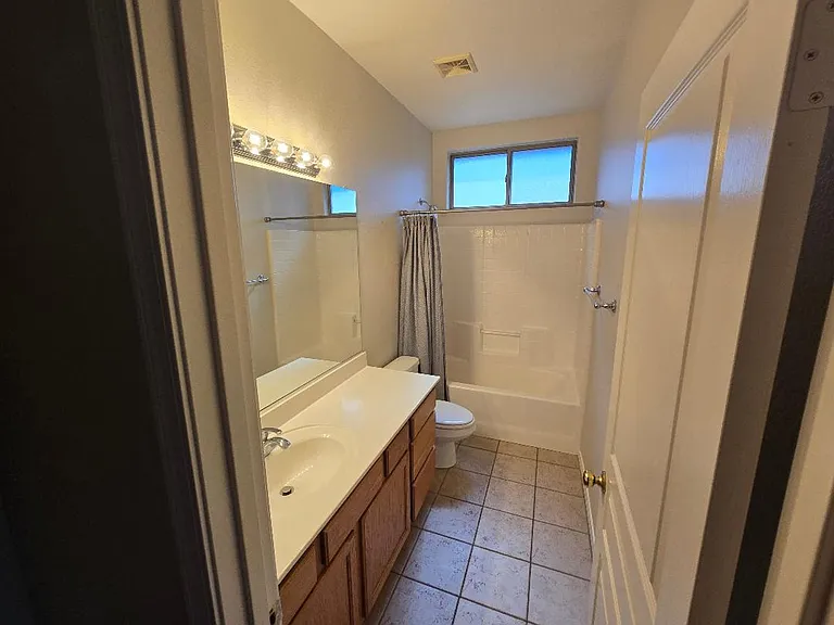 1772 E Powell Way — Photo 6
