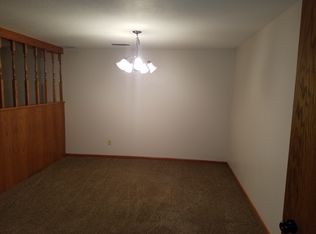 1521-23 Aztec Cir, Sioux City, IA 51104