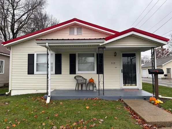 519 E 8th St, Rushville, IN 46173