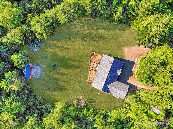 3rd image of 1305 E Alta Drive