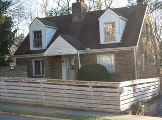 233 Willowdale Rd #B, Morgantown, WV 26505