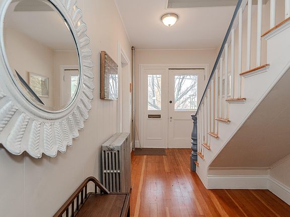 3rd image of 32 Melbourne Street