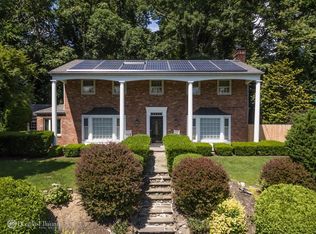 15 Maurice Ln, Huntington, NY 11743