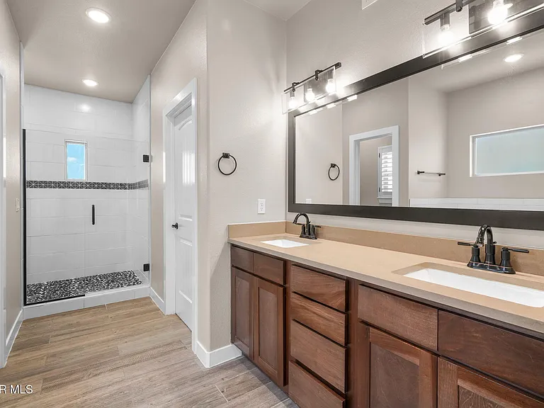 10013 Hueco Junction Rd — Photo 38