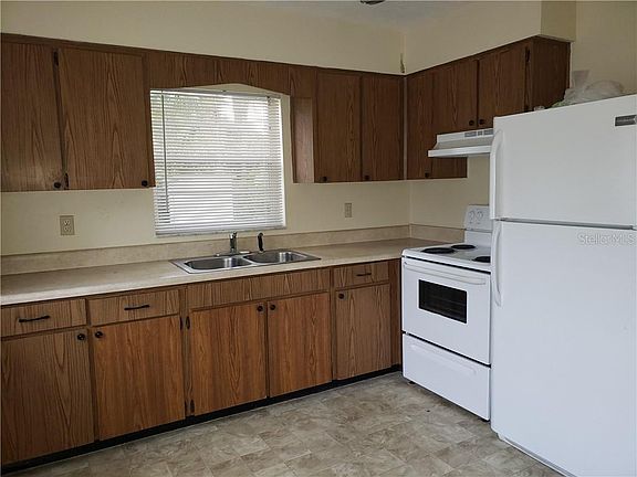 4th image of 3144 Meadow Lake Ave #B