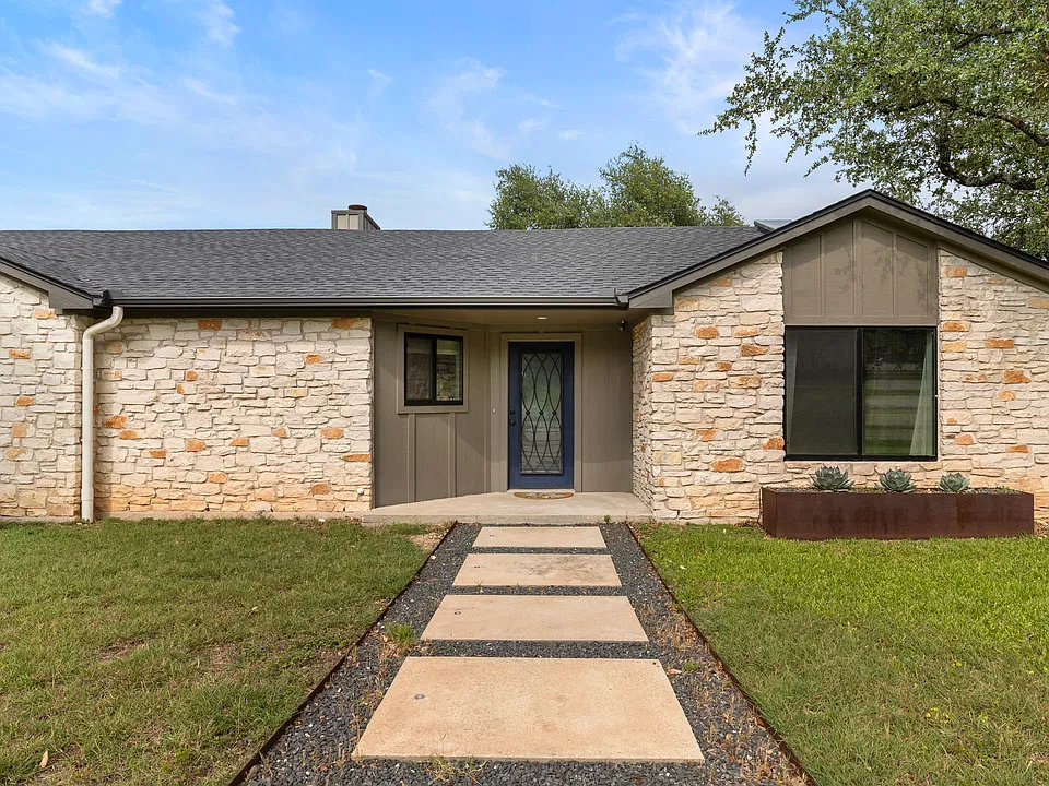 1209 Oak Hollow Dr