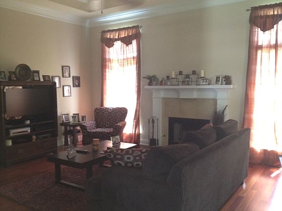 3rd image of 111 Allison Dr