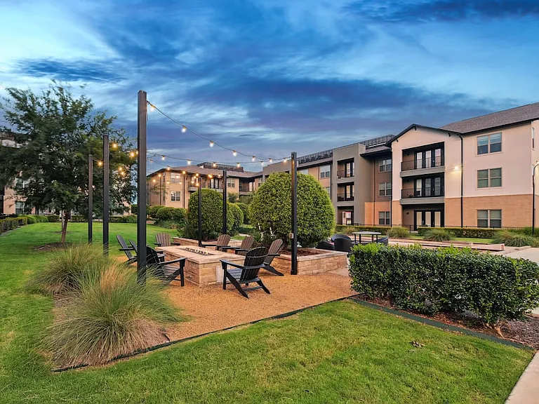 Courtyard with fire pit