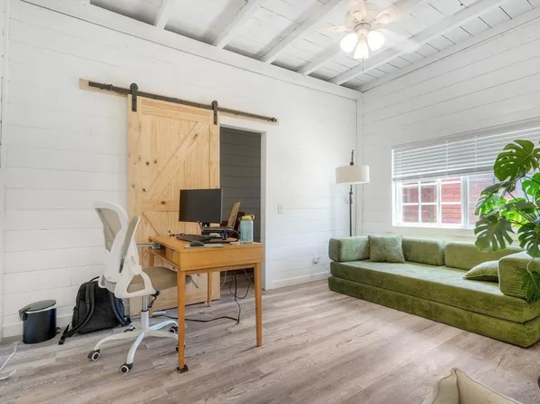 1524 N Coast Highway 101, Encinitas, CA 92024