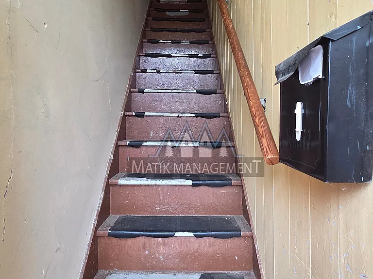 143 Main St W #1/2 — Photo 8