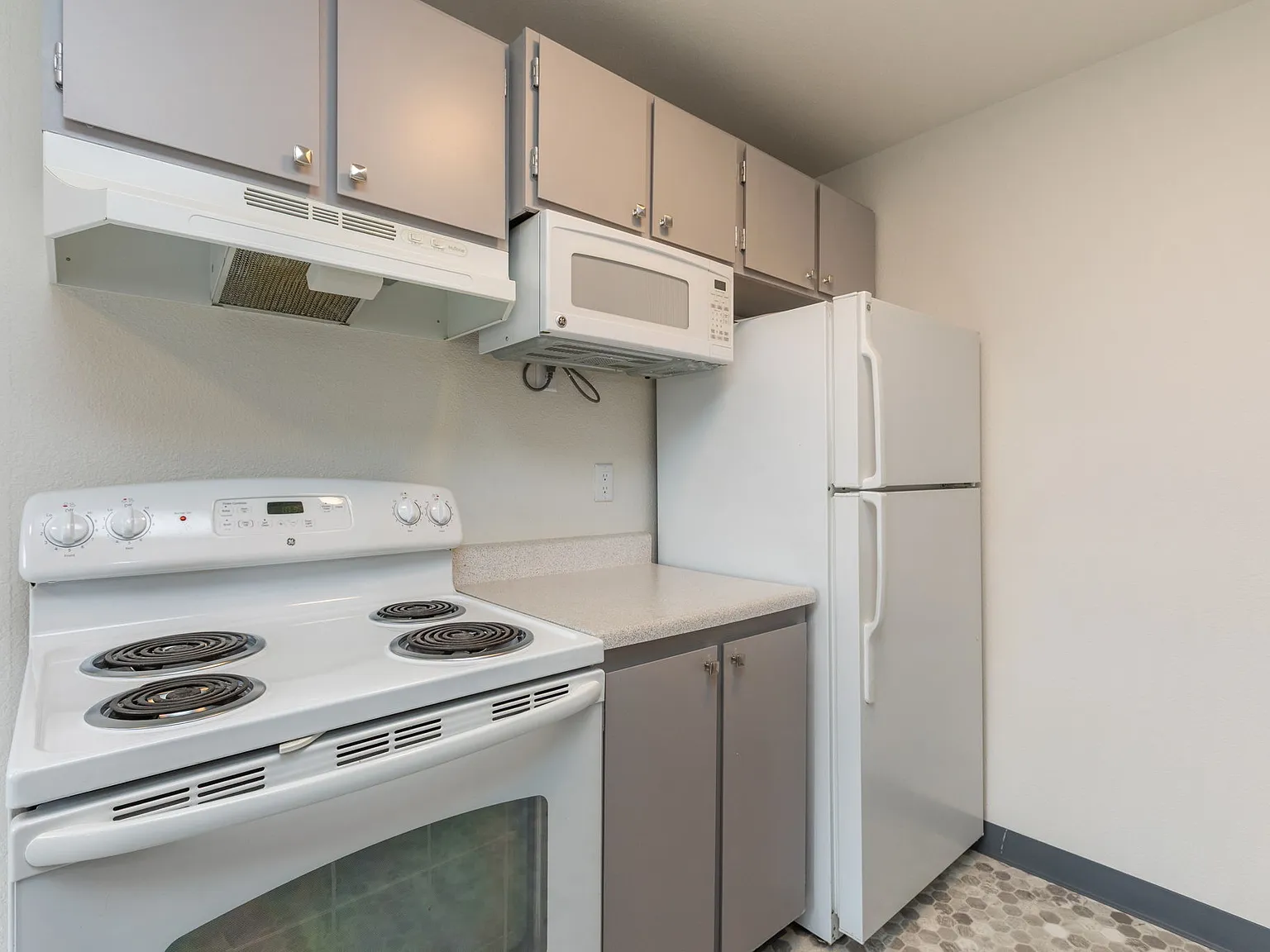 Fir Park Apartments — Photo 2