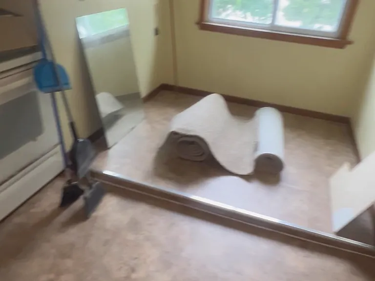 1004 Buffalo St — Photo 10